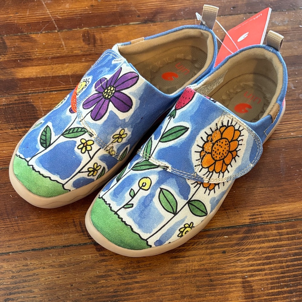 UIN flower field in my eyes shoes